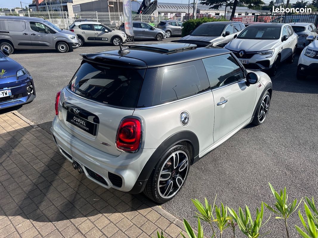 MINI HATCH 3 PORTES F56 LCI 231 ch John Cooper Works BVA8 Finition JCW Pro (image 8)