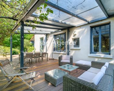 Maison 965 000 € - 210 m²