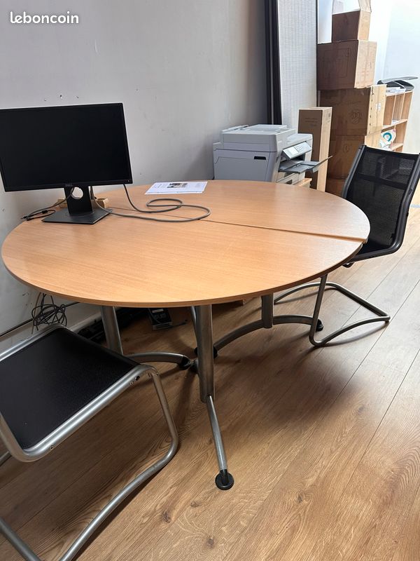 Bureaux aux enchères (image 3)