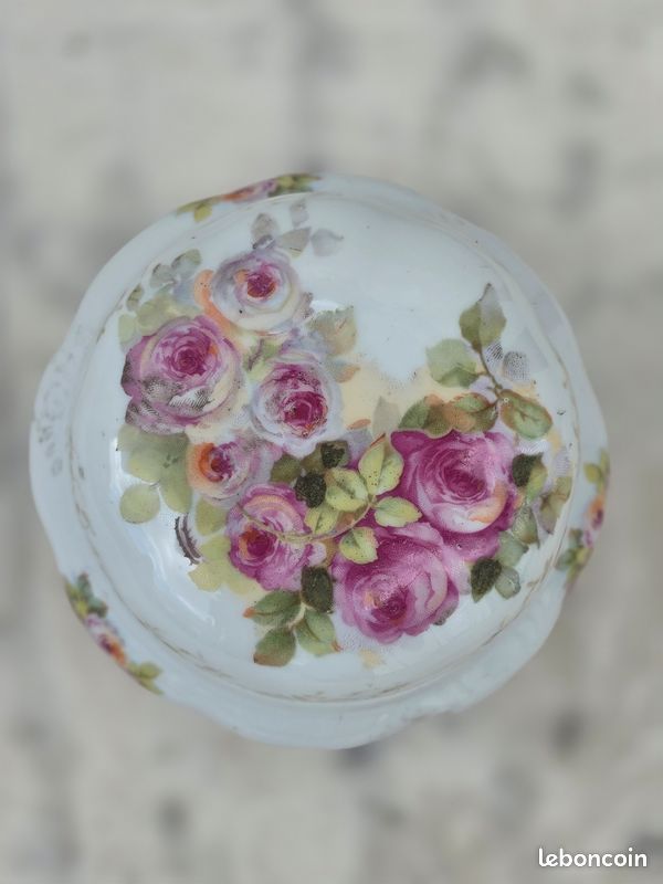 Petite bonbonnière en faïence anglaise du XIX ème (image 4)