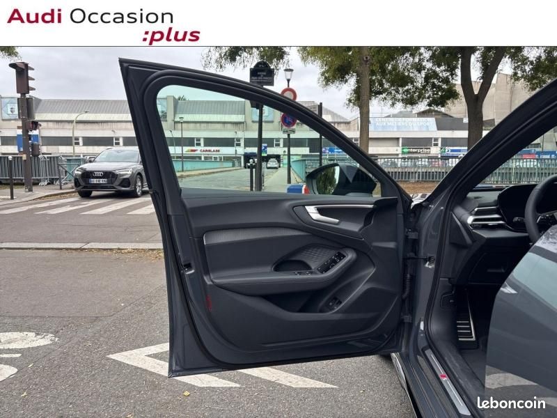Audi A5 Avant 2.0 e-hybrid 299ch S line quattro S tronic 7 (image 32)