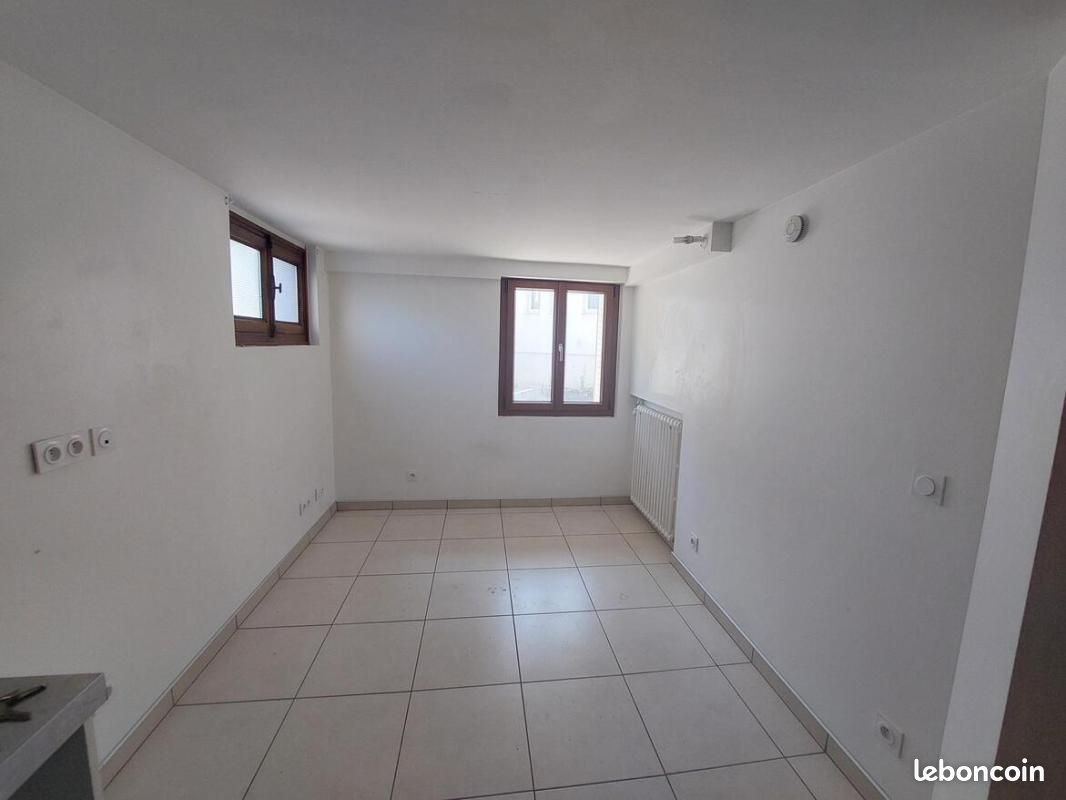 Appartement 1 pièce 13 m² · à Aix-les-Bains · 13 m² · 353 €/mois
