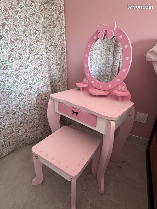 Coiffeuse en bois (image 2)
