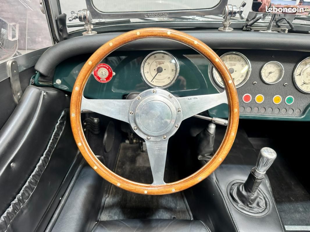 Morgan 4/4 1.8 Duratec 126ch BVM5 70th Anniversary (image 10)