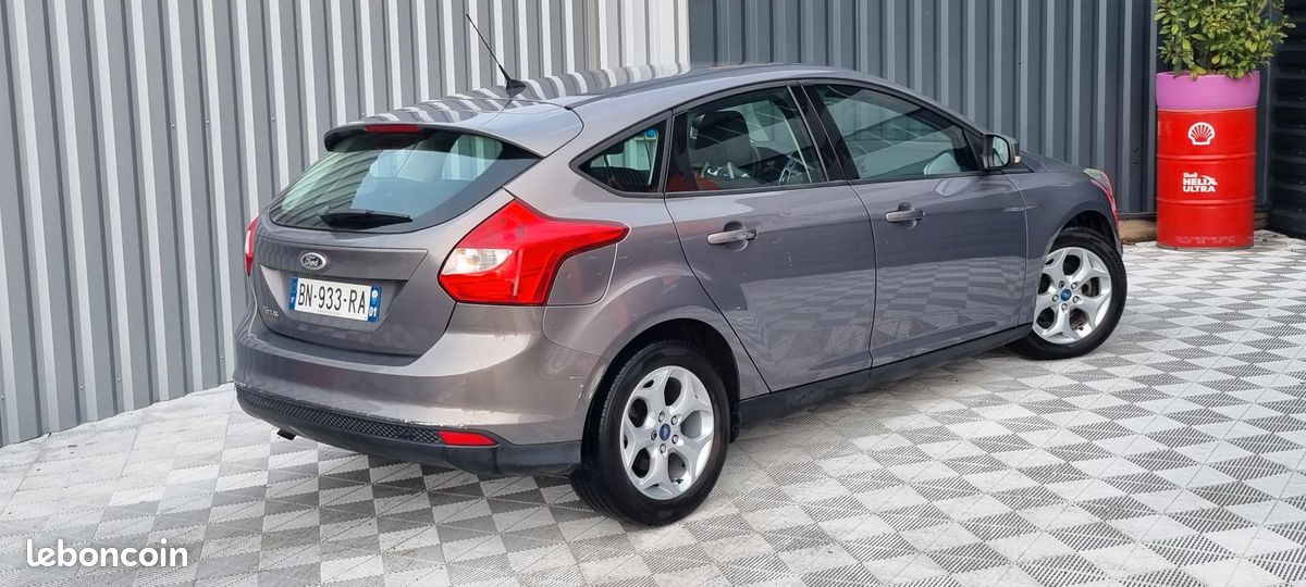Ford focus trend 1.6 tdci 95cv (image 3)