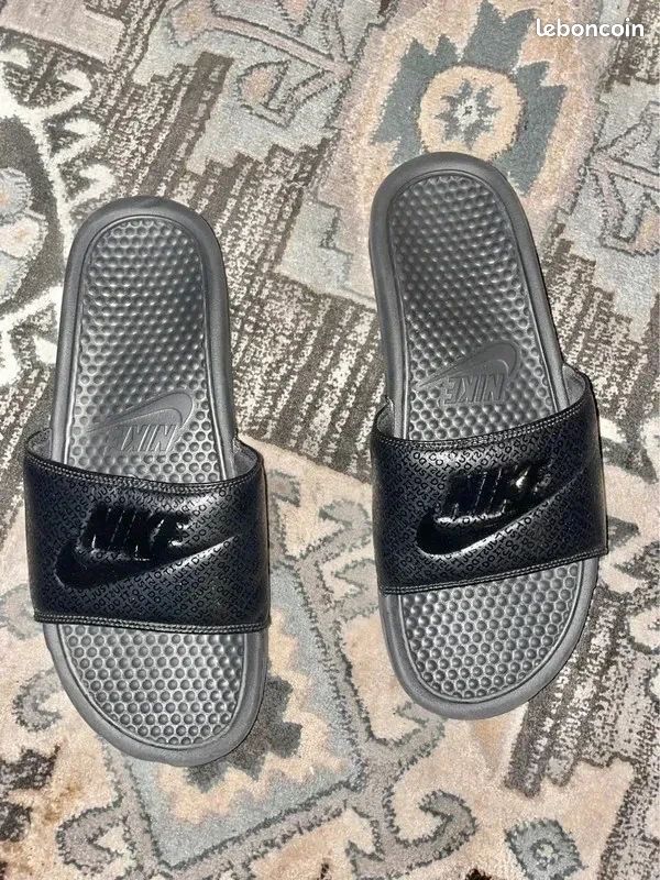 Claquette Nike Benassi Femme Sandale Nike Rose Claquette Blanche - Main Image