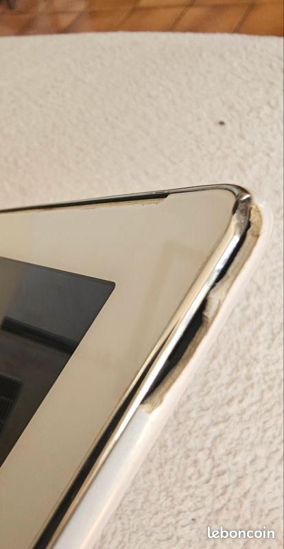 Tablette Asus Model Koof Sans Alim Ecran Cassé Mais Fonctionne Bien