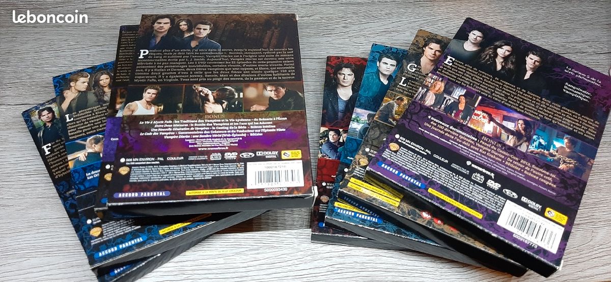 Vampire Diaries DVD (image 8)