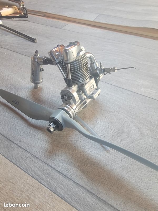 Moteur RC bicylindre Saito FA-60T moteur 4 temps moteur lumineux