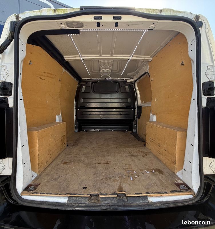Citroën Jumpy 2.0 BlueHDi L2 177 cv/ Boîte auto/ Caméra de recul / Apple CarPlay / Régulateur de vitesse / Climatisation (image 21)