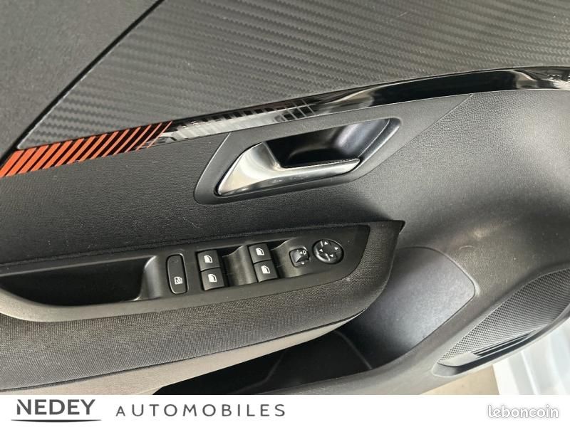 Peugeot 208 1.2 PureTech 100ch S&S Active (image 18)