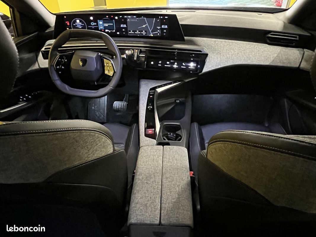 Peugeot 5008 allure hybrid 145ch e-dcs6 7 places / camera 360° faible kilometrage (image 10)