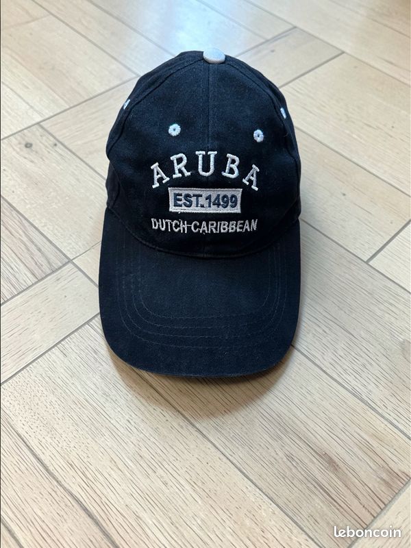 Vintage 90'a Aruba One Happy Island Strapback Hat