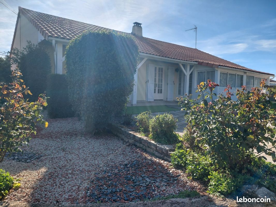 Maison 8 pièces 138 m² · à Poitiers · 138 m² · 330 000 €