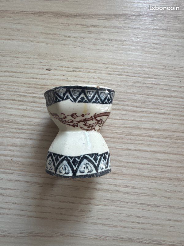 Coquetier ancien (image 1)
