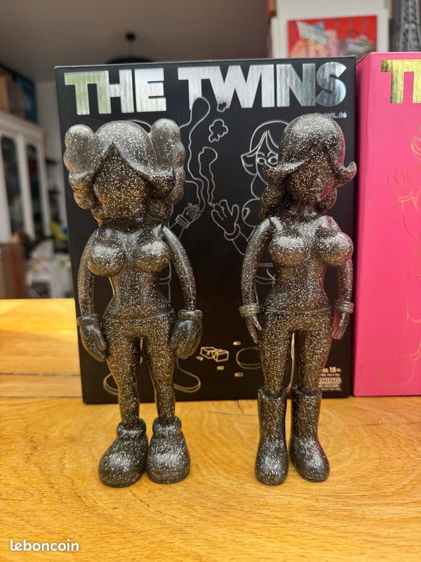 Kaws twins set x 3 rose, marron et glitter todd james reas 2006 