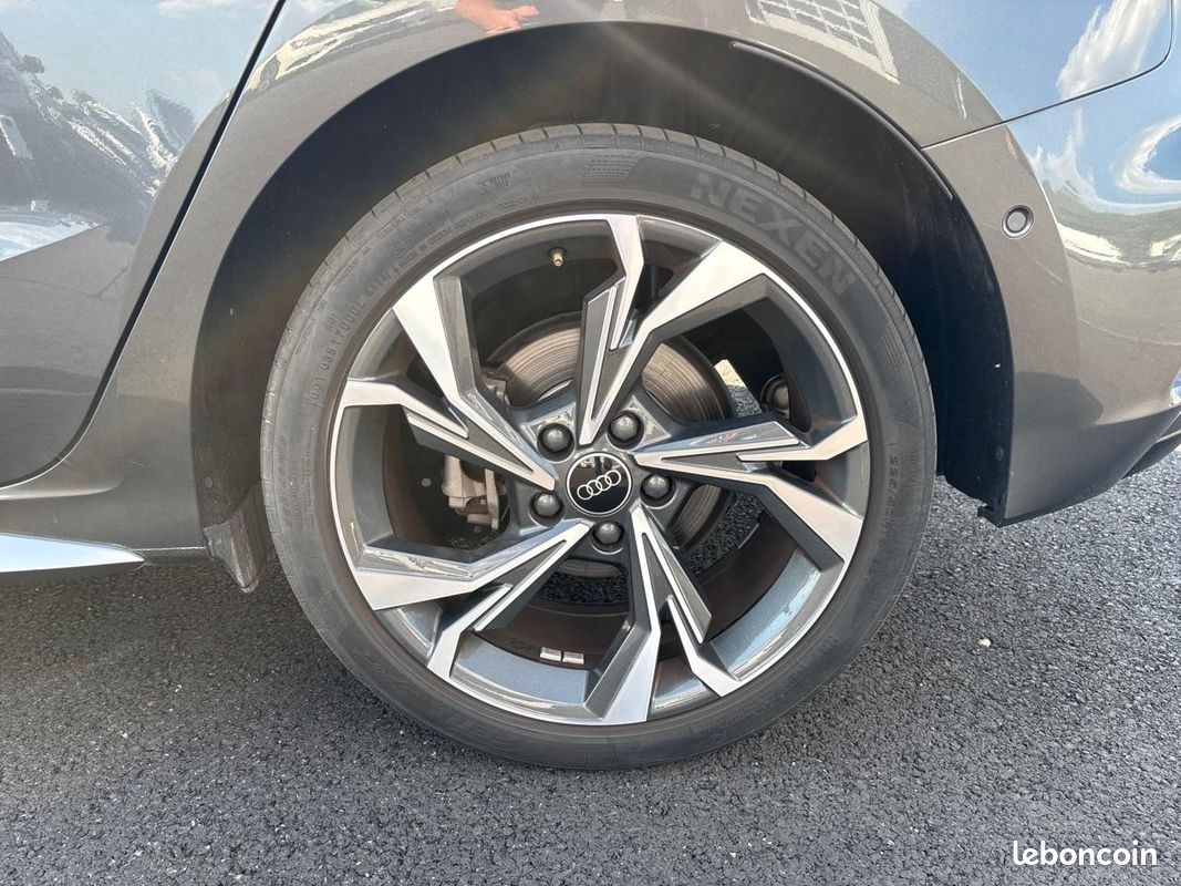 AUDI A3 SPORTBACK 40 TFSI e 204 S-Tronic 6 S-line (image 25)