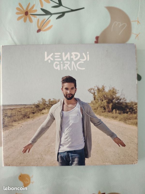 Vend également ce cd pour les fans de Kendji Girac à venir prendre mon domicile aux Herbiers état neuf (image 1)