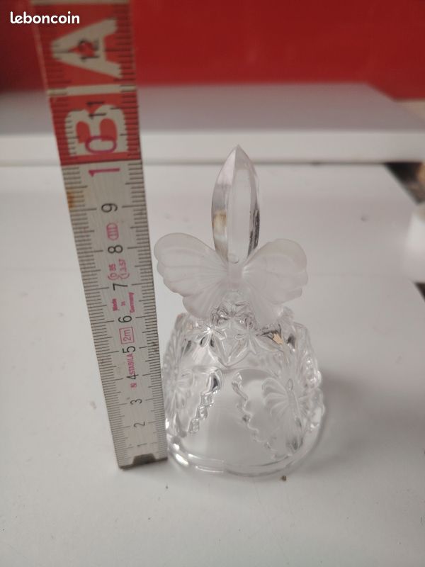 Cloche Vintage En Cristal – Magnifique Objet De Collection – Bon état