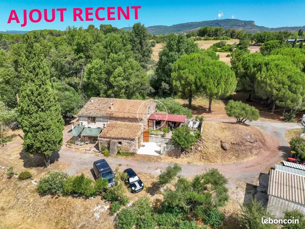 Maison 5 pièces 143 m² · à Roquebrune-sur-Argens · 143 m² · 645 000 €