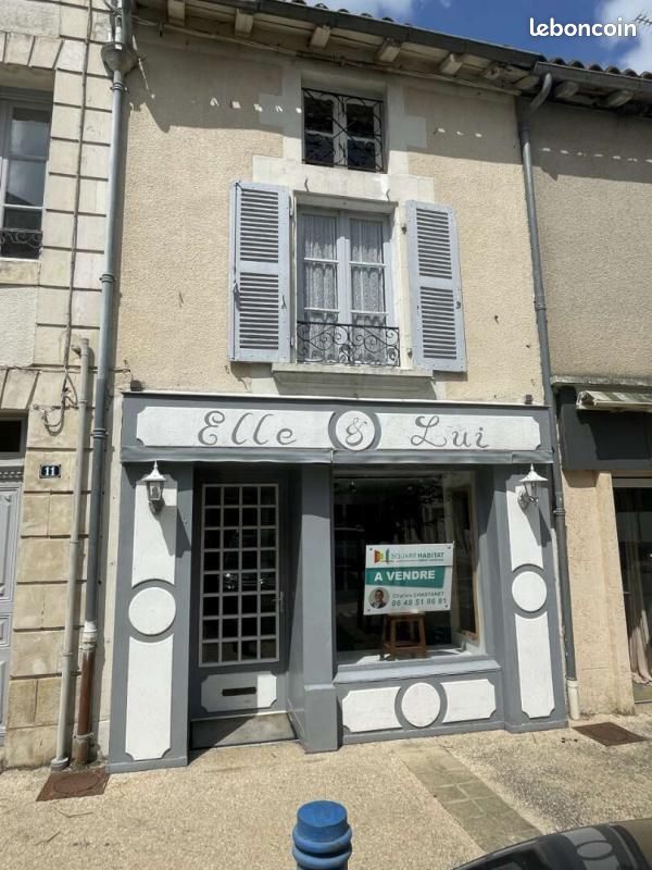 Maison 5 pièces 82 m² · à Gençay · 82 m² · 55 000 €
