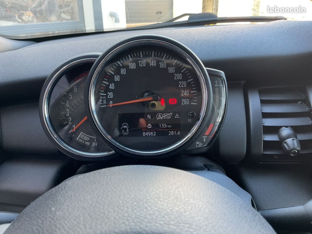 MINI COOPER 1.5i 102 ONE (image 15)
