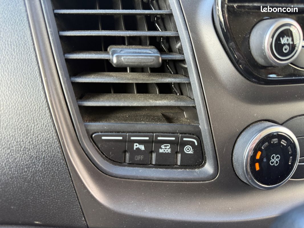 Ford transit custom l2h1 2.0 ecoblue 130 limited bva garantie 12 mois (image 22)
