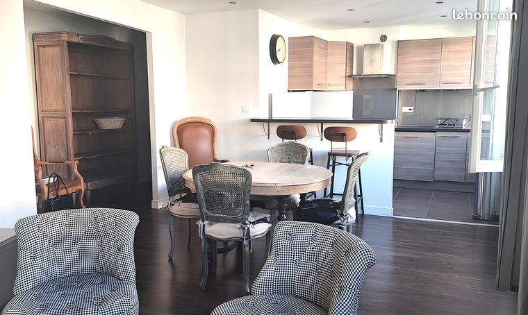 T3 rénové de 63 m² à Villeurbanne quartier Gratte-Ciel, idéal pour 2 locataires, disponible immédiatement