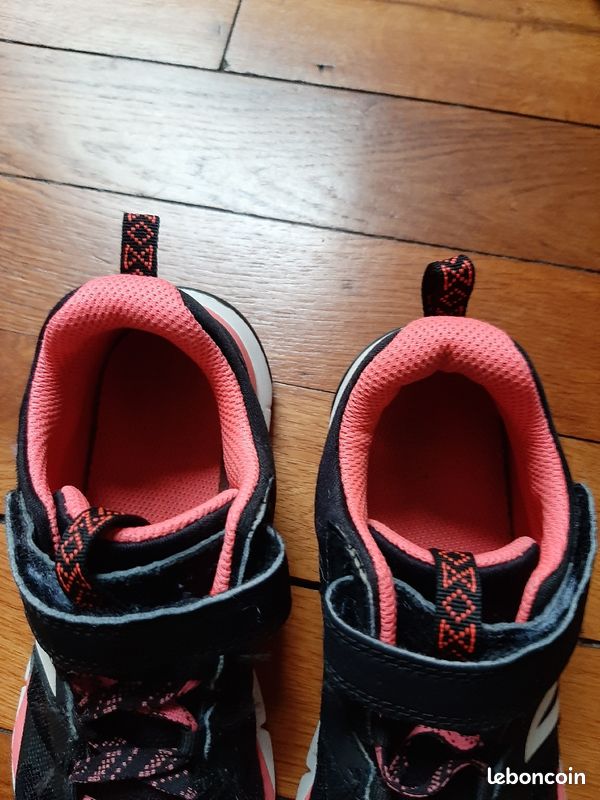 Baskets newfeel noires et roses (image 5)