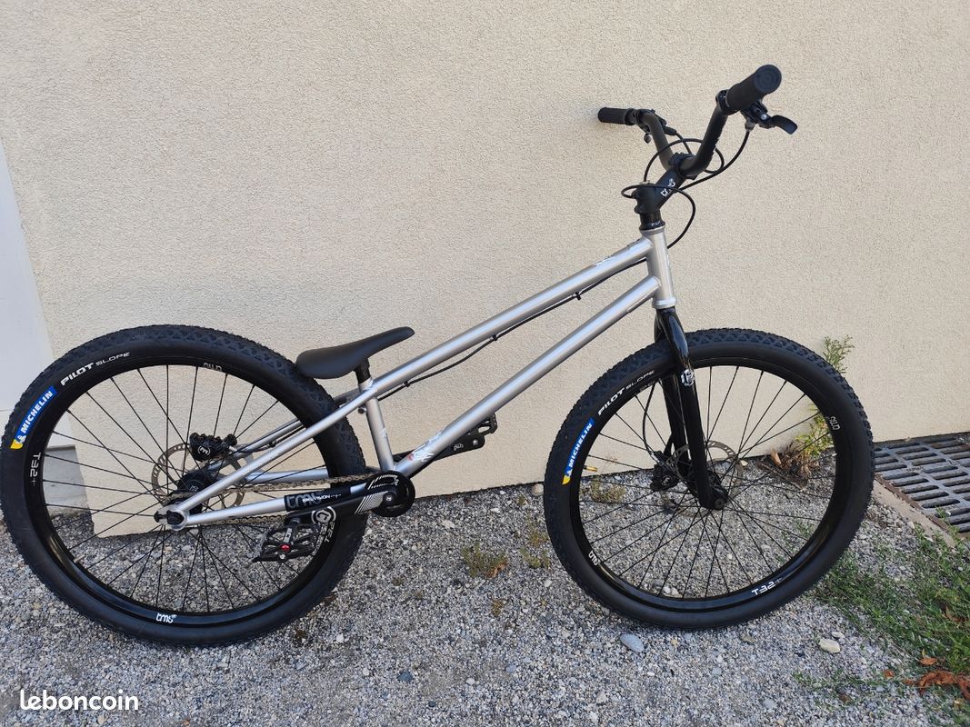 Bmx Velo Trial 24 Pouces Street Trial Yaabaa 799 24 Pouces Vélos - Main Image