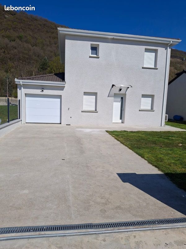 Maison 5 pièces 110 m² · à Montagnieu · 110 m² · 285 000 €
