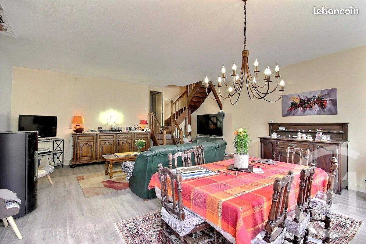 Maison 6 pièces 250 m² · à Huisseau-sur-Cosson · 250 m² · 299 000 €