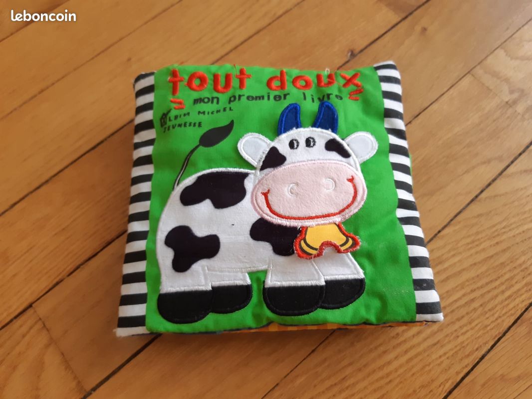 Livre tissu bébé (image 1)