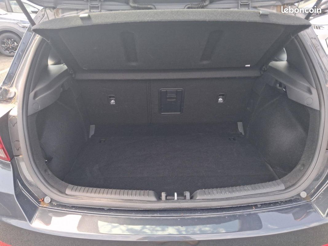 HYUNDAI i30 1.0 T-GDi 120 DCT-7 Hybrid 48V Creative (image 21)