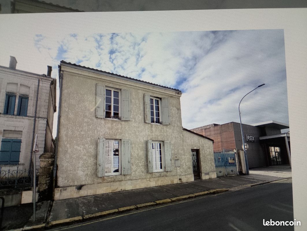 Maison 6 pièces 147 m² · à Tonneins · 147 m² · 110 000 €