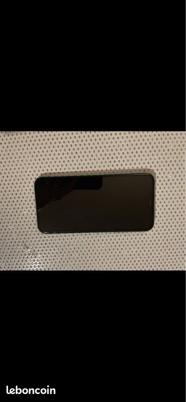 IPhone 11 (image 1)