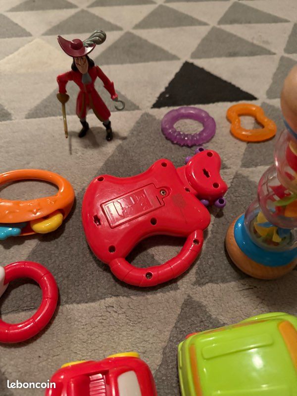 Portique multi-activités 4 en 1 Chicco et lot de 11 jouets (image 14)