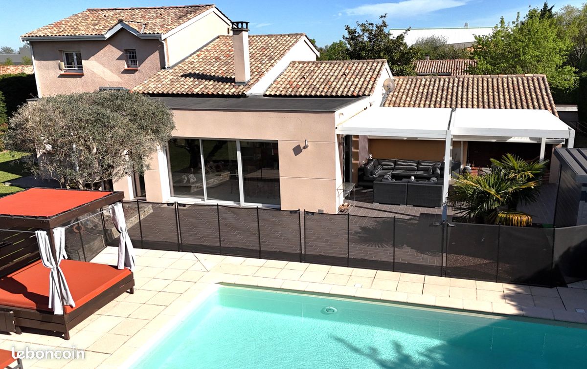 Maison 8 pièces 230 m² · à Pompertuzat · 230 m² · 690 000 €