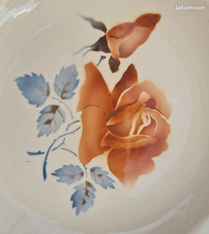 Assiettes creuses et saucière Digoin 9181 (image 3)