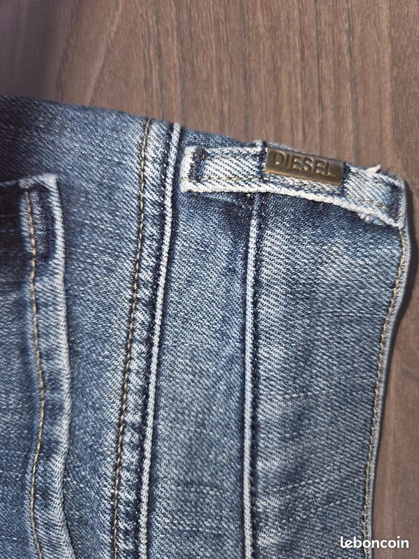 Jeans Diesel Taille W28 L34 (38) - Bleu, Bootleg, Coton & élasthanne, Occasion Très Bon état