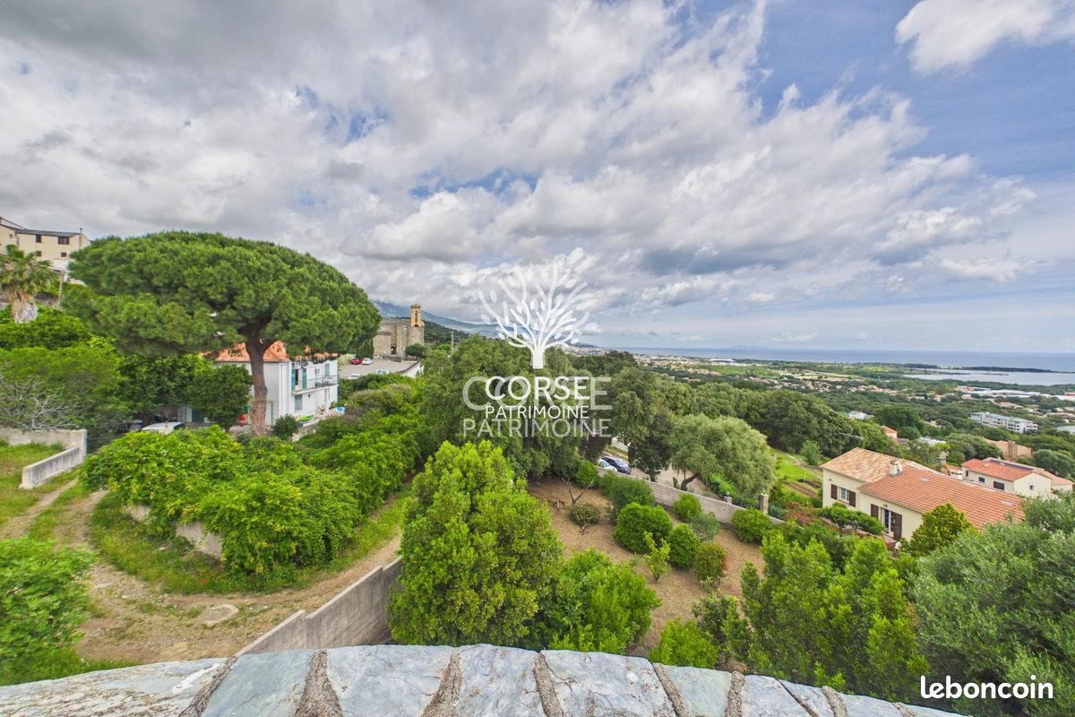 Maison 13 pièces 295 m² · à Biguglia · 295 m² · 1 005 000 €