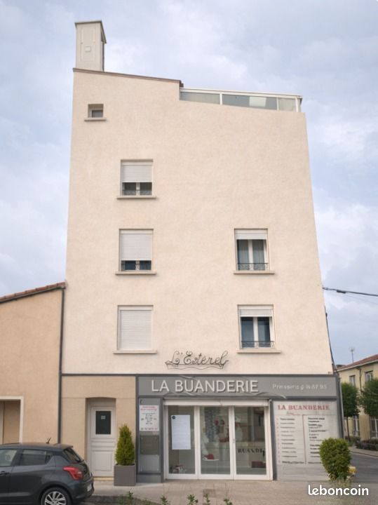 Local commercial 262 m² · à Port-la-Nouvelle · 262 m² · 345 000 €