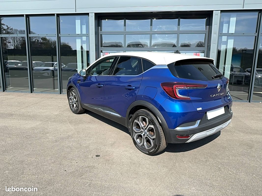 RENAULT Captur E-Tech Plug-in 160 - 21 Intens (image 3)