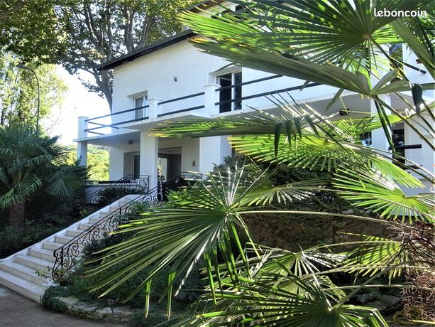 Maison 6 pièces 225 m²