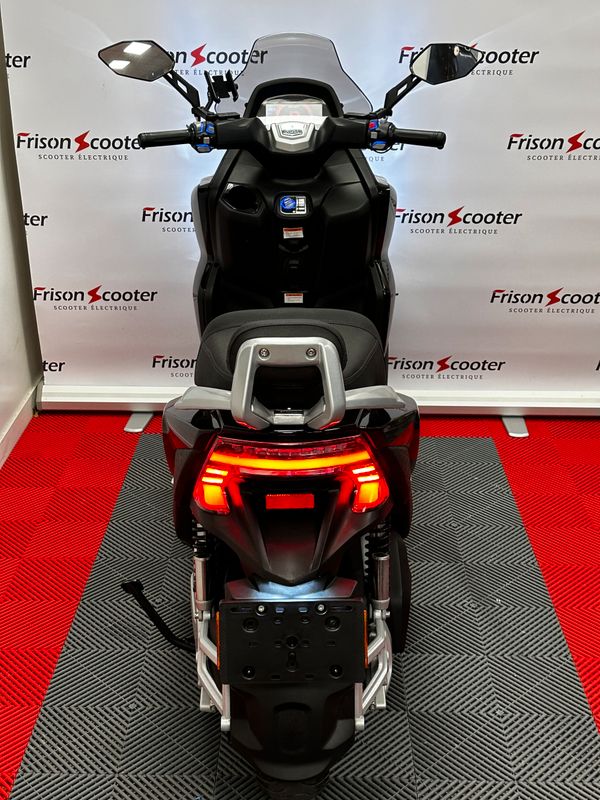 Frison 3R - Frison Scooter