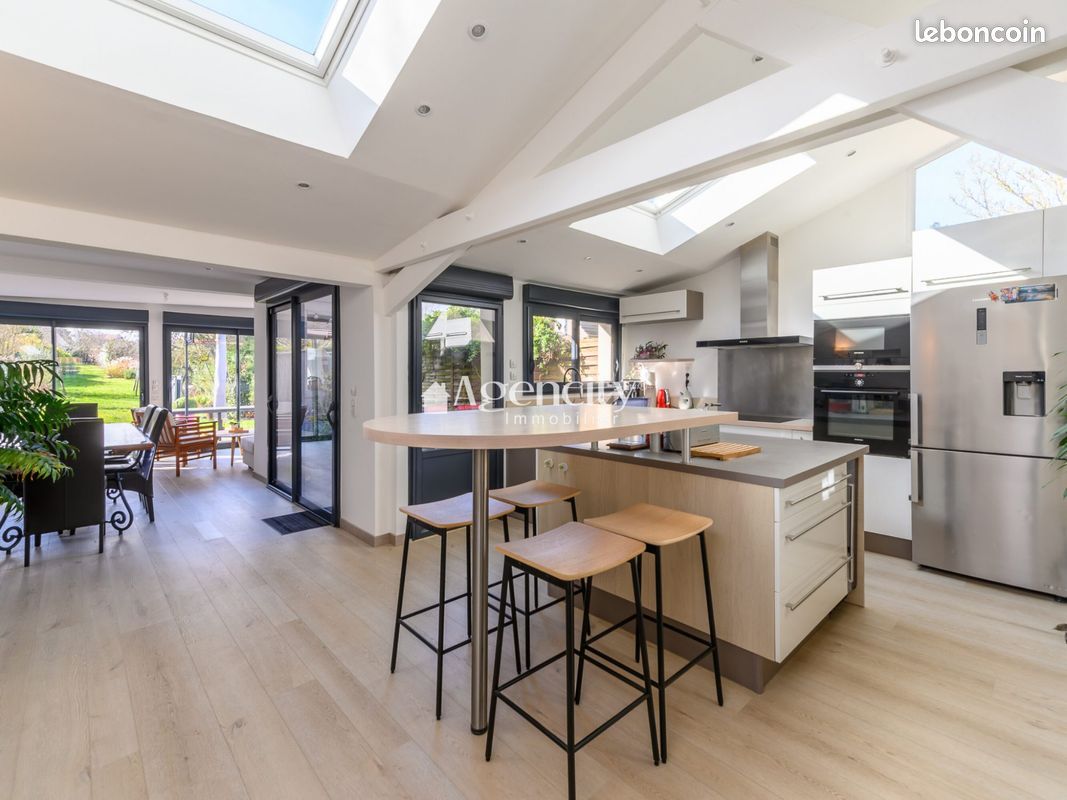 Maison 7 pièces 177 m² · à Claye-Souilly · 177 m² · 485 000 €