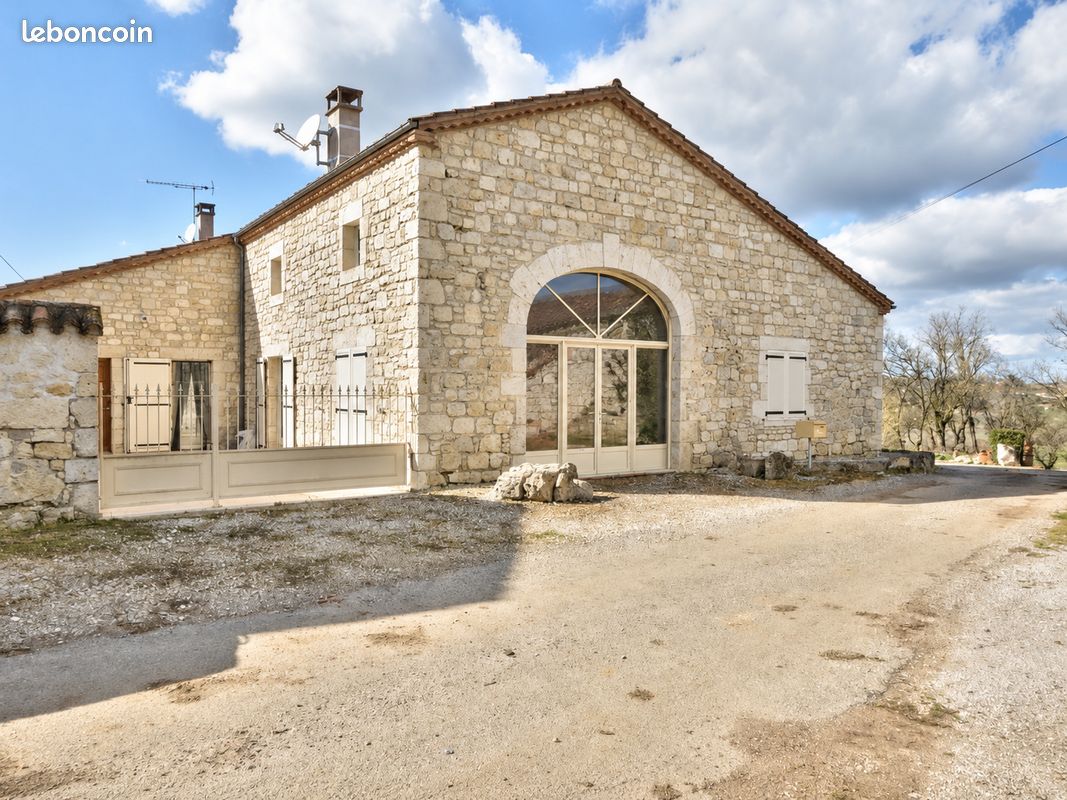 Maison 6 pièces 100 m² · à Pont-du-Casse · 100 m² · 1 100 €