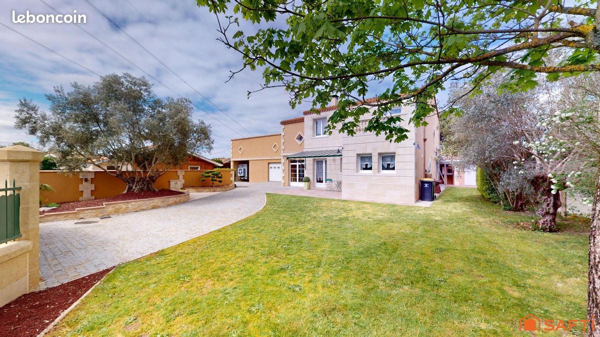Maison 7 pièces 230 m² · à Saint-Loubès · 230 m² · 465 000 €
