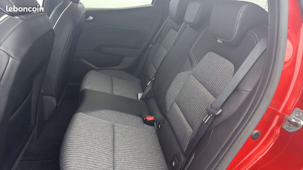 Renault clio e tech full hybrid 145 techno (image 27)