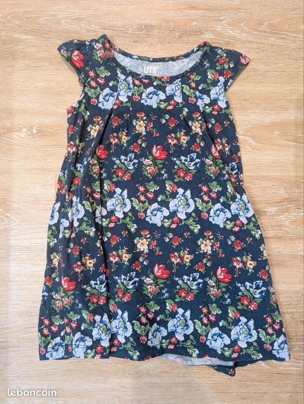 Robe fille fleurie Uniqlo 3 ans (image 1)
